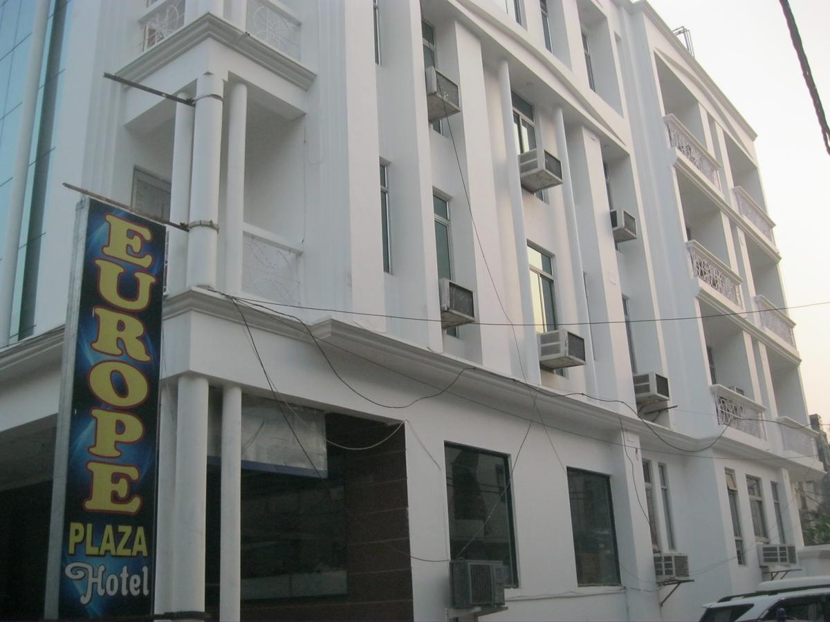 Oyo 8076 Hotel Europe Plaza Lucknow Exterior foto