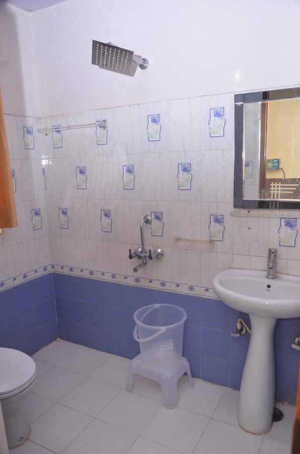 Oyo 8076 Hotel Europe Plaza Lucknow Exterior foto