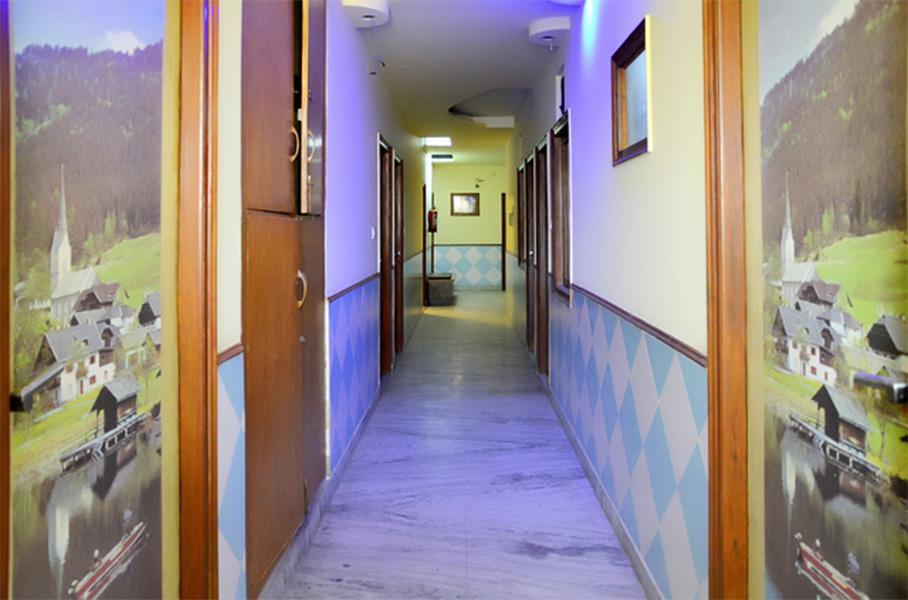 Oyo 8076 Hotel Europe Plaza Lucknow Exterior foto